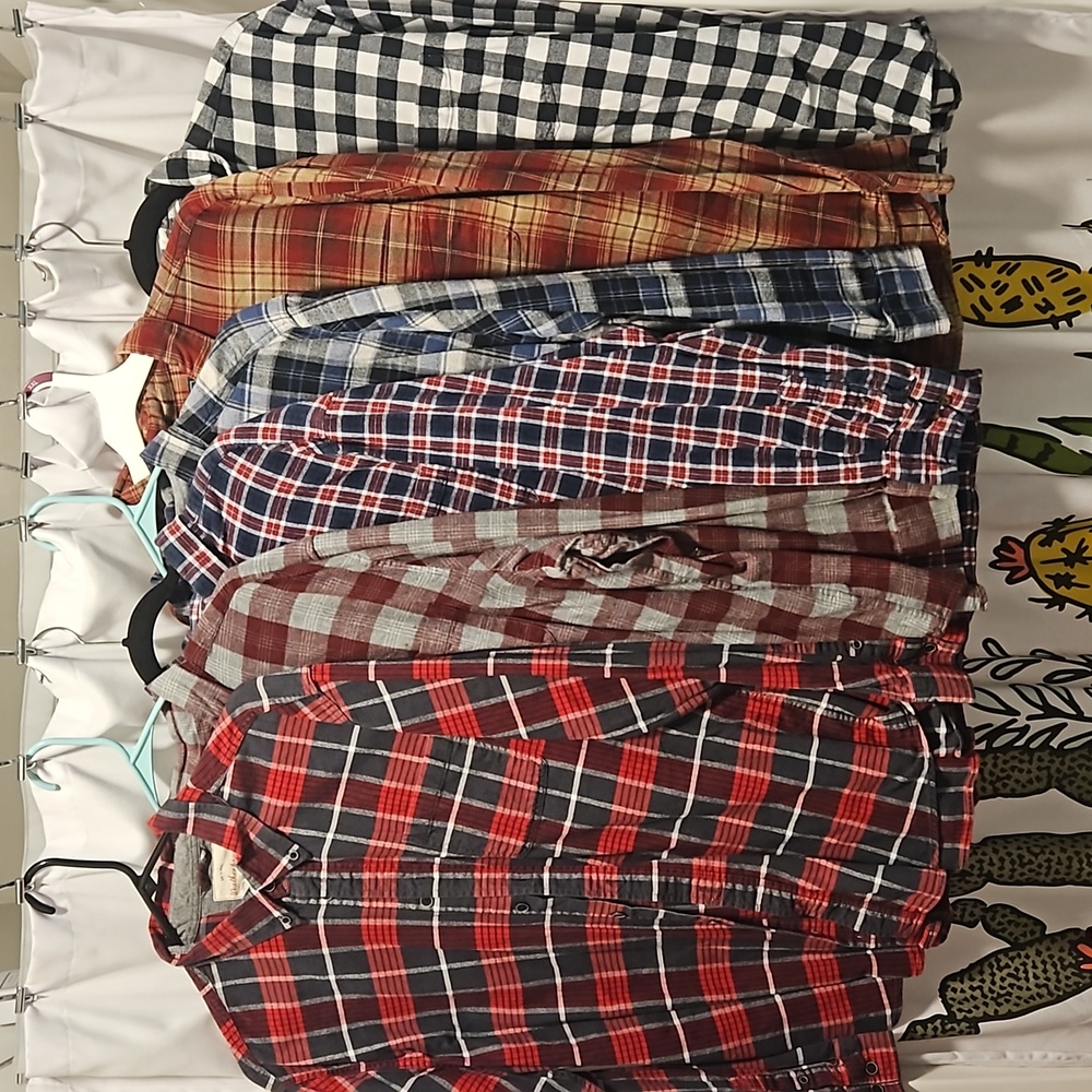 Lot of men's flannels